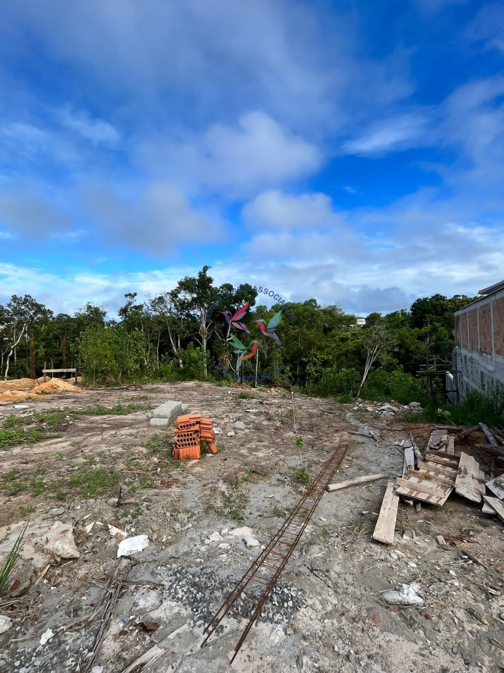 Terreno/Lote à venda  no Gaudi - Porto Seguro, BA. Imóveis
